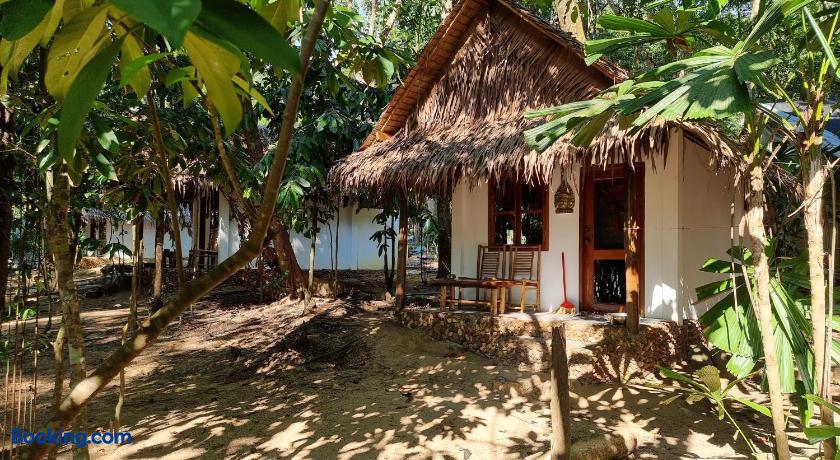 booking-898259-492063764-135966 Sunboo Beach Bungalows
