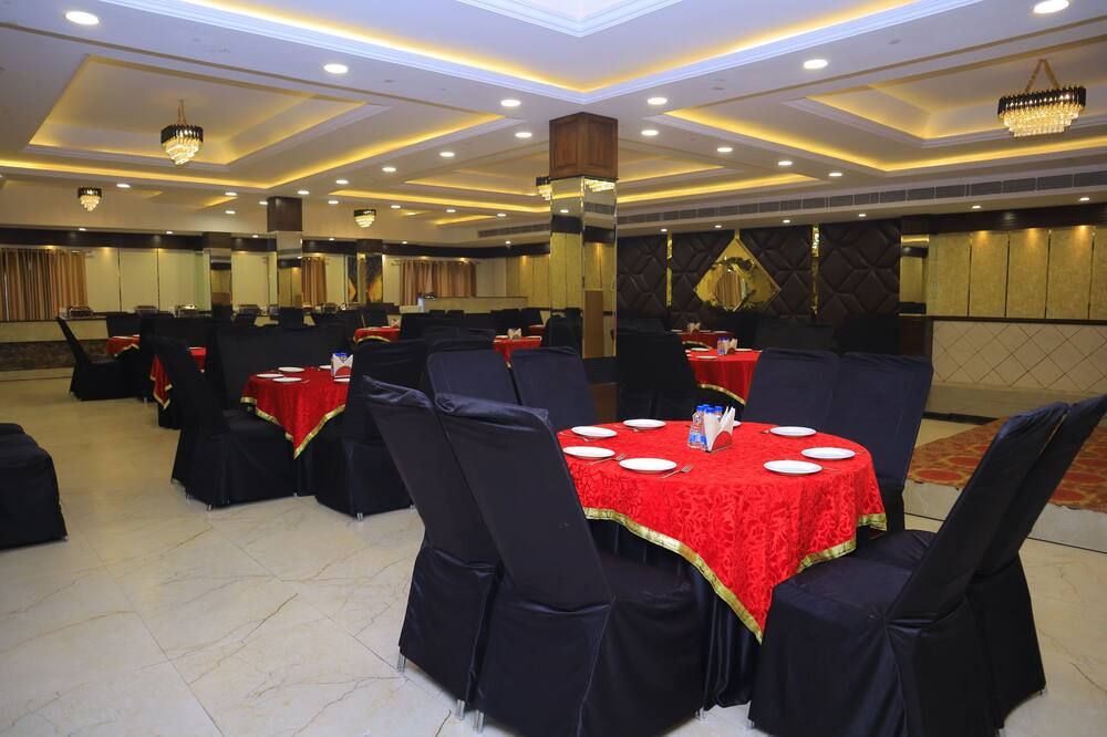 Pineberry Hotels - Near Golden Temple