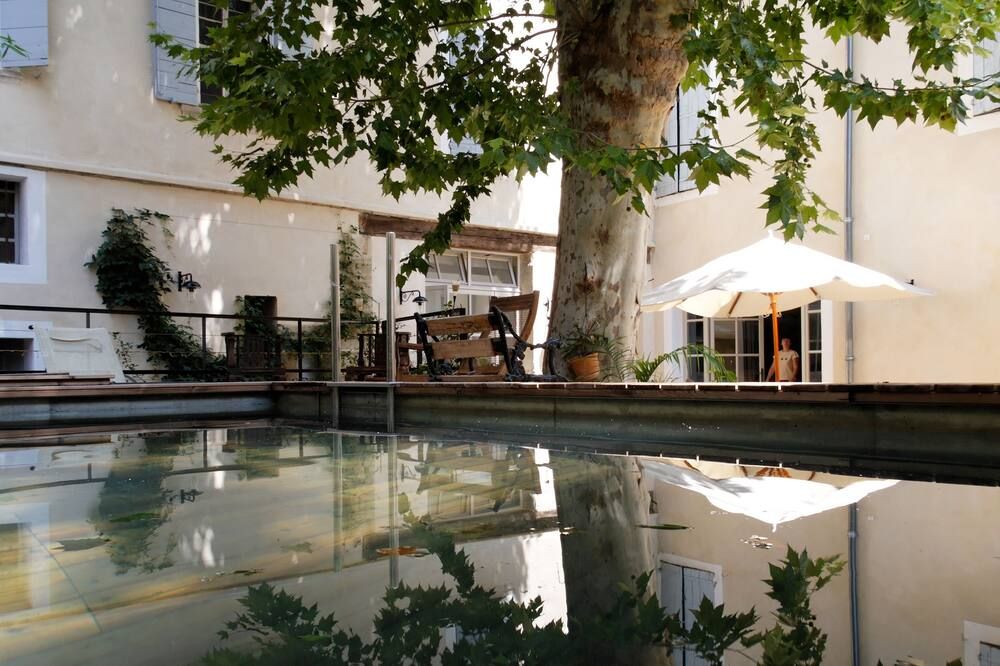 La Maison Sur La Sorgue - Esprit de France