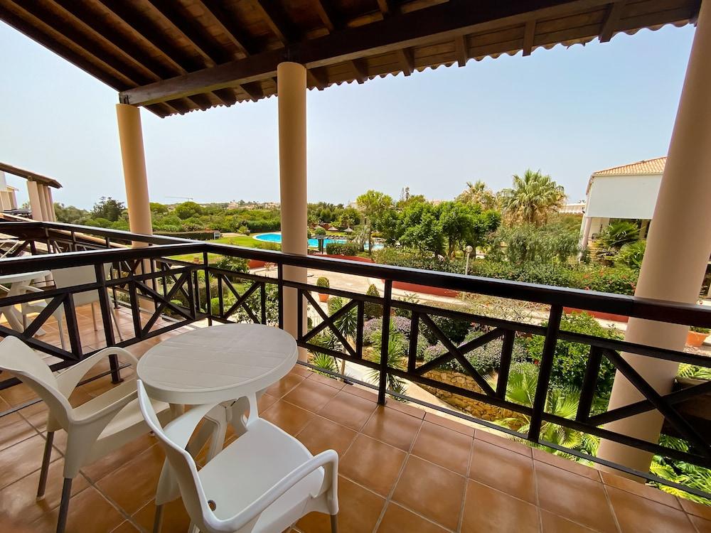 sembo-289390-208d9e-484985 Luzmar Villas
