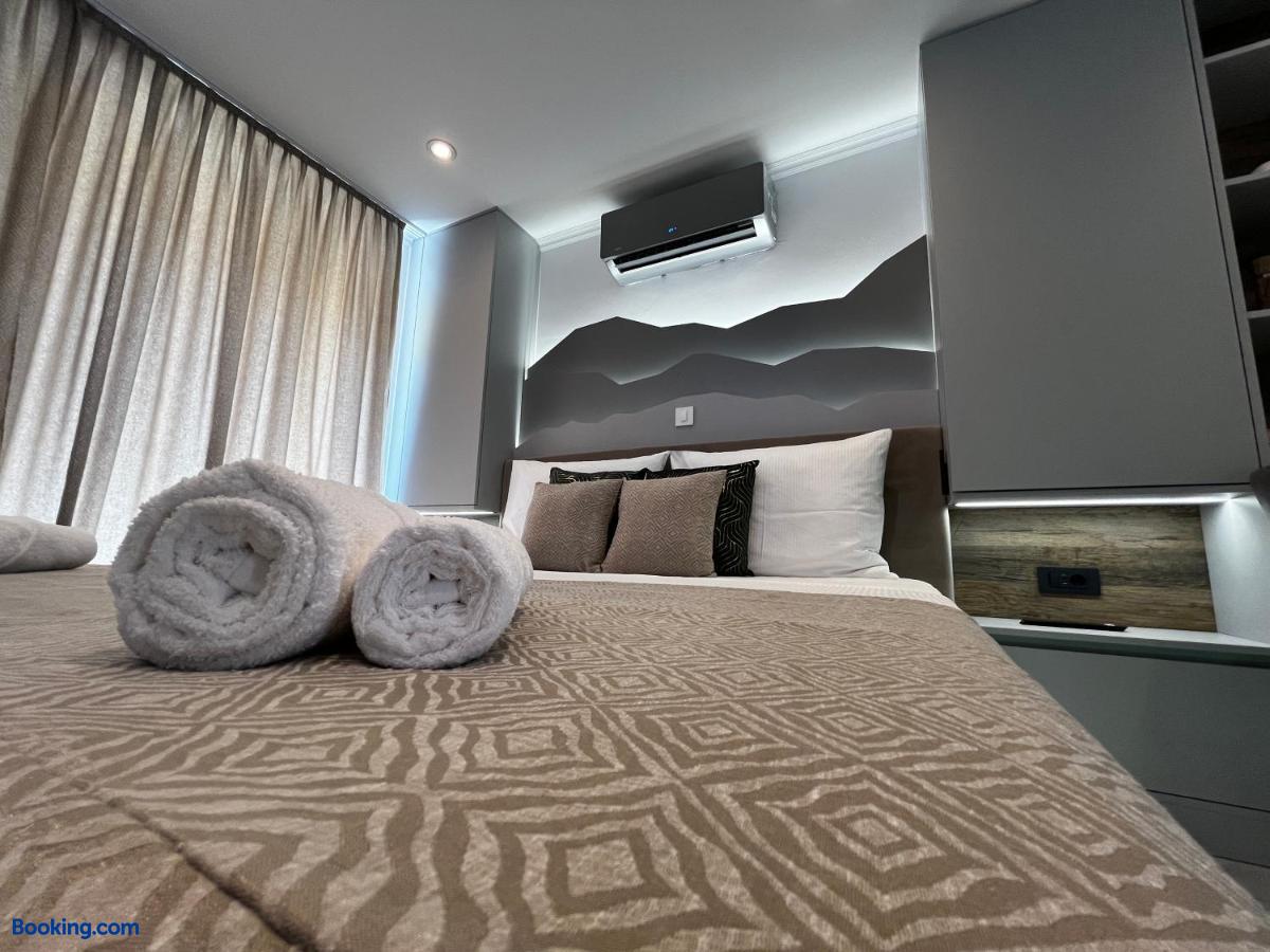 booking-1071692908-581567980-509556 La Luna Petite Suite Deluxe with Free Jacuzzi, Bikes & Covered Parking