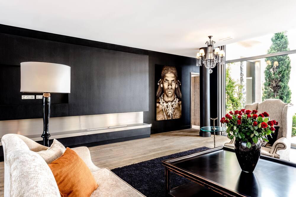 New luxury villa, sea view and St Tropez, beaches on foot Provence-Alpes-Côte d'Azur - Grimaud visuel 1/10