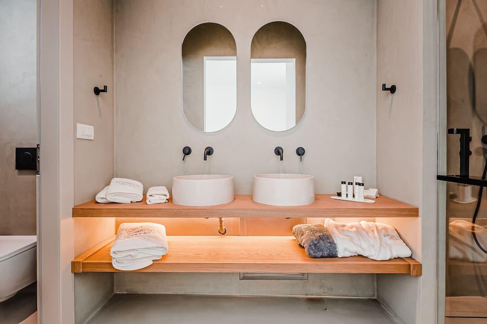 expedia_group-7458795-c21416-531802 Amarelo Suites