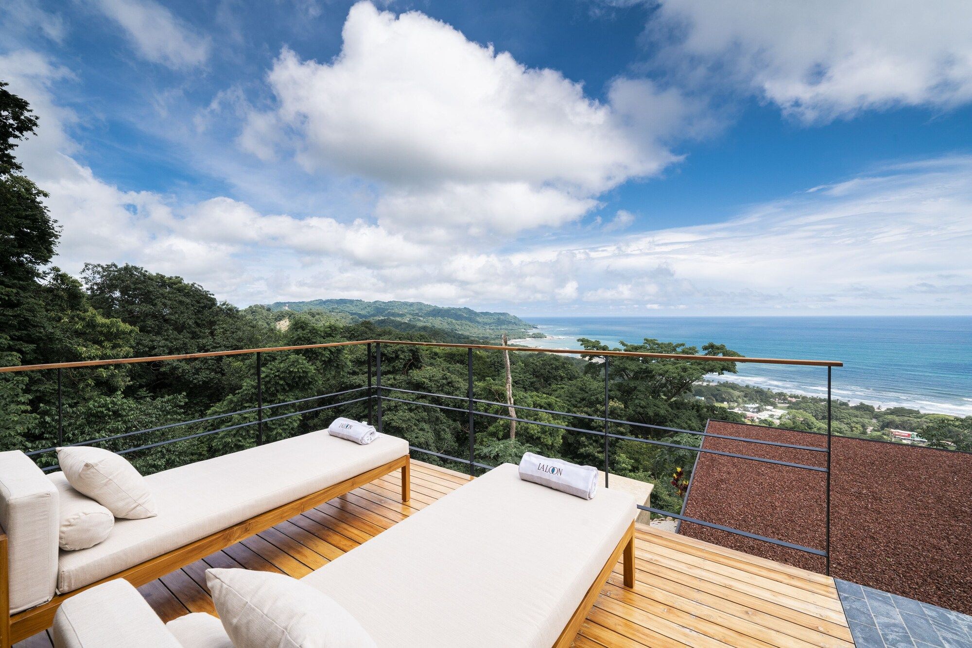 LALOON Luxury Suites - Adults Only