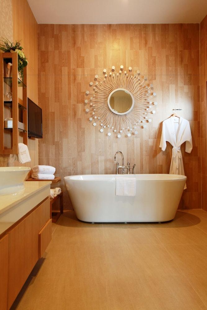 sembo-740872-1e3d4e-085349 Sireeampan Boutique Resort & Spa