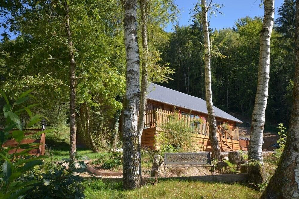 Woodlands Cottage + Jacuzzi Limouqin - Treignac visuel 1/5 Woodlands Cottage + Jacuzzi Limouqin - Treignac visuel 1/5