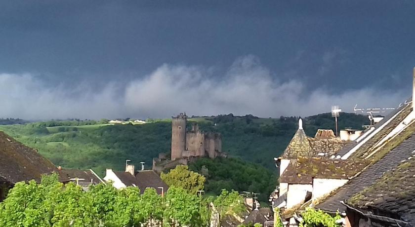 L'Oustal del Barry Midi-Pyreneën - Najac visuel 5/5 L'Oustal del Barry Midi-Pyreneën - Najac visuel 5/5