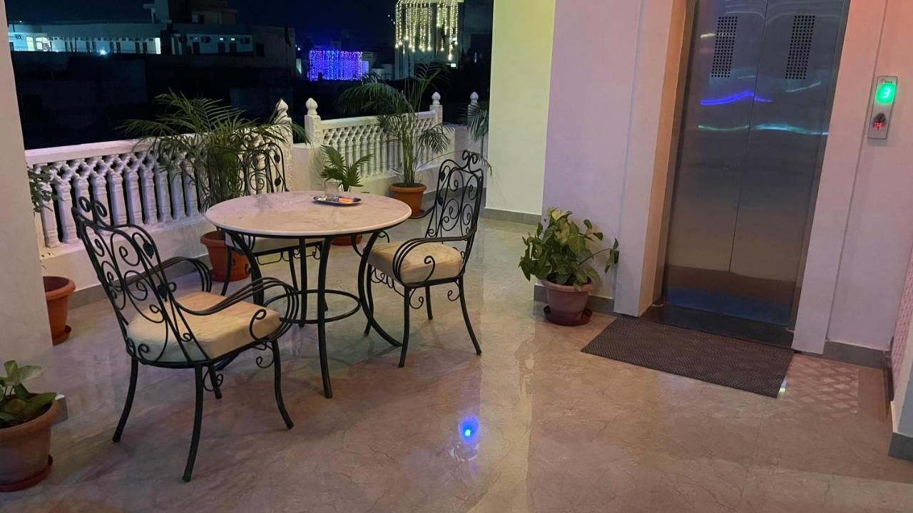 hotel photo