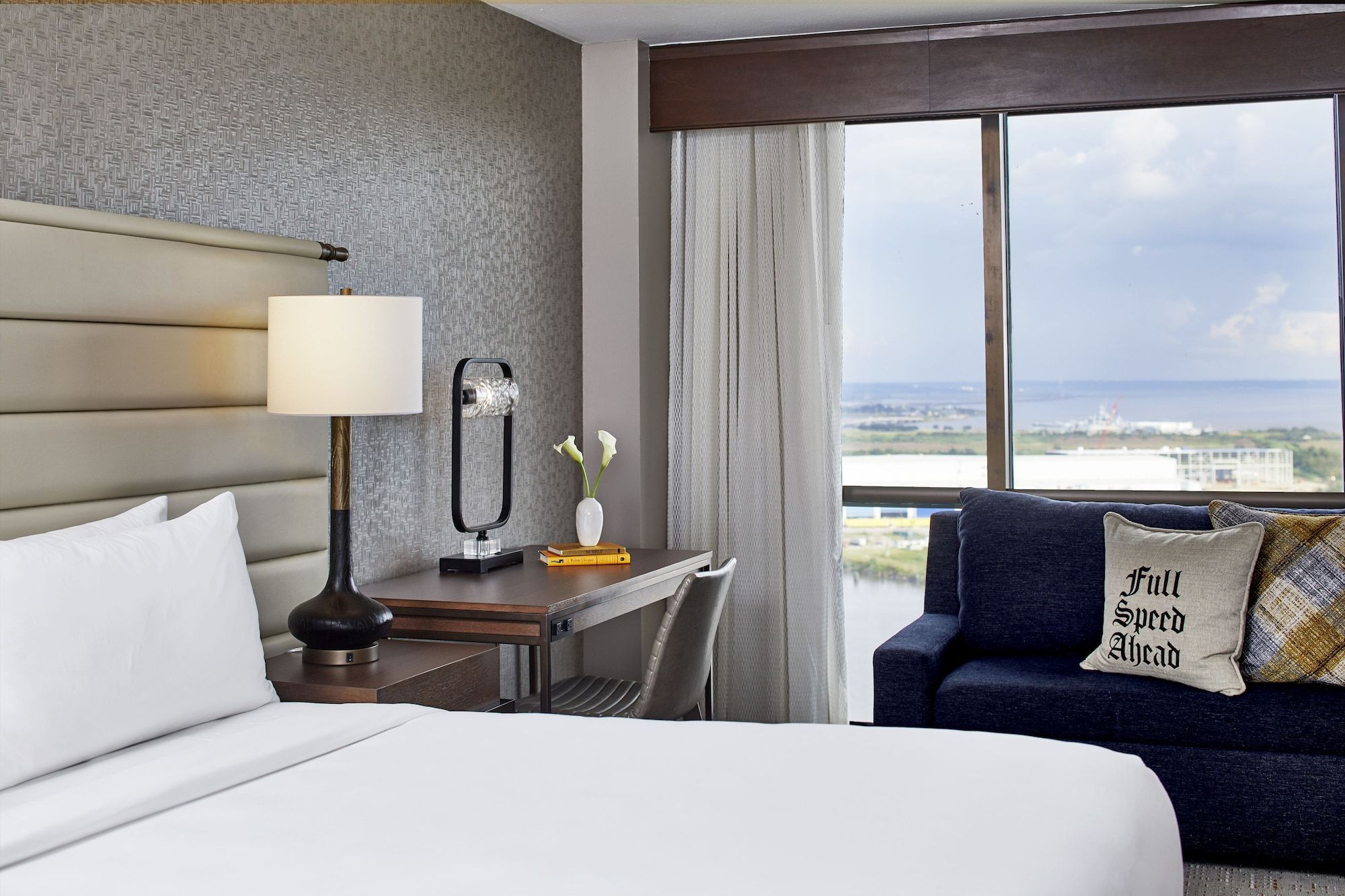 Renaissance Mobile Riverview Plaza Hotel