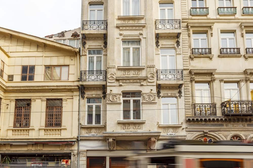 Ravouna 1906 Bosphorus Istanbul