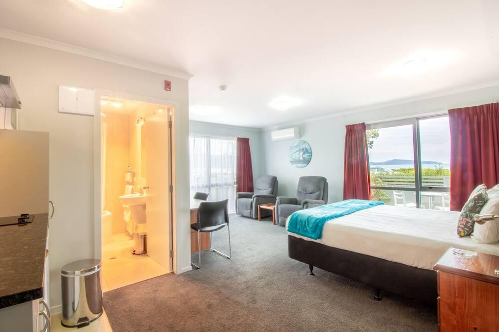 expediav2-445665-35d7c3-442463 Bks Premier Motel Esplanade