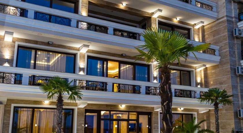 Onyx Beach Residence - Free Parking & Beach Access