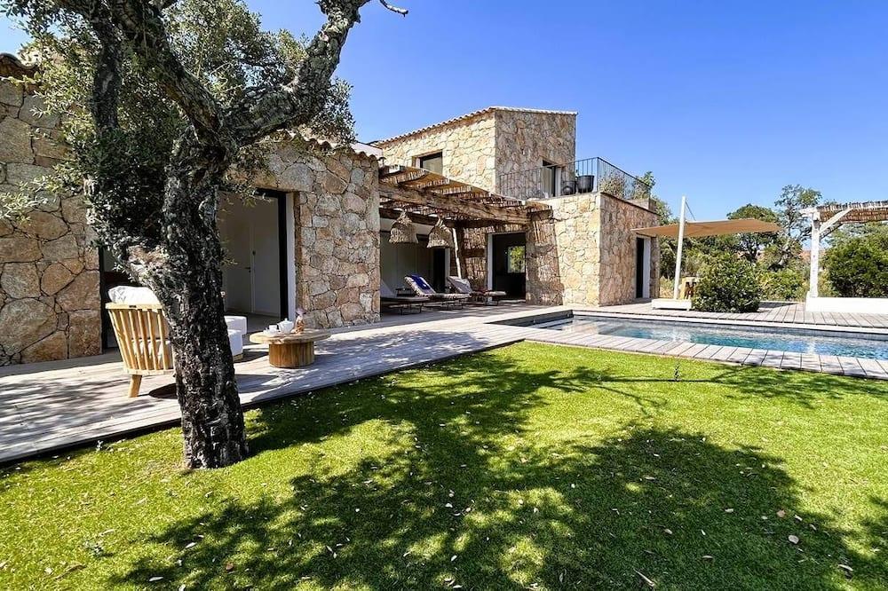 Bergerie Piana d'architecte neuve, 8 pers, piscine chauffée, à 10 min plage Corsica - San-Gavino-di-Carbini visuel 2/5 Bergerie Piana d'architecte neuve, 8 pers, piscine chauffée, à 10 min plage Corsica - San-Gavino-di-Carbini visuel 2/5