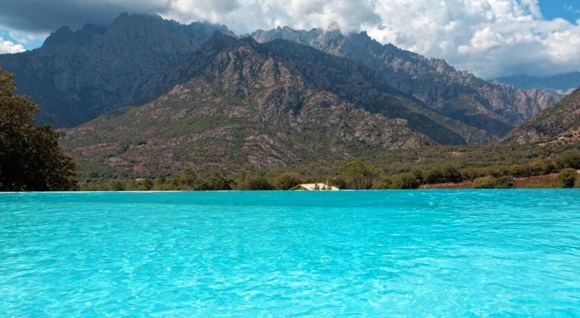 Maison en pierre Corse avec vue proche des Gorges de l'Asco entre mer montagne et piscine Corsica - Moltifao visuel 2/5