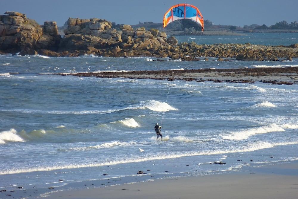 Superb ground floor, sea view, near Perros Guirec in, the pink granite coast Bretagne - Trévou-Tréguignec visuel 1/5 Superb ground floor, sea view, near Perros Guirec in, the pink granite coast Bretagne - Trévou-Tréguignec visuel 1/5