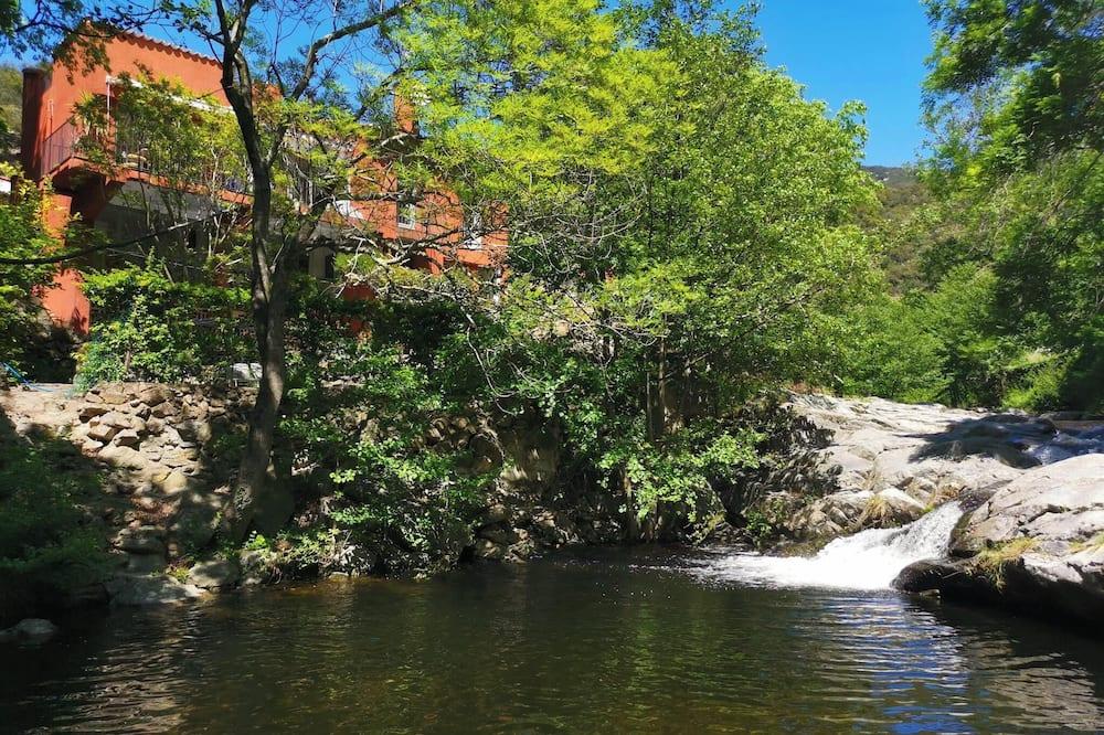 Beautiful River-front Villa with Natural Pool Languedoc-Roussillon - Sorède visuel 3/5 Beautiful River-front Villa with Natural Pool Languedoc-Roussillon - Sorède visuel 3/5