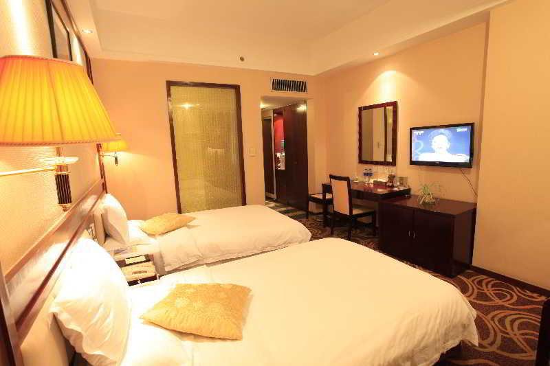 Kunming Golden Spring Hotel