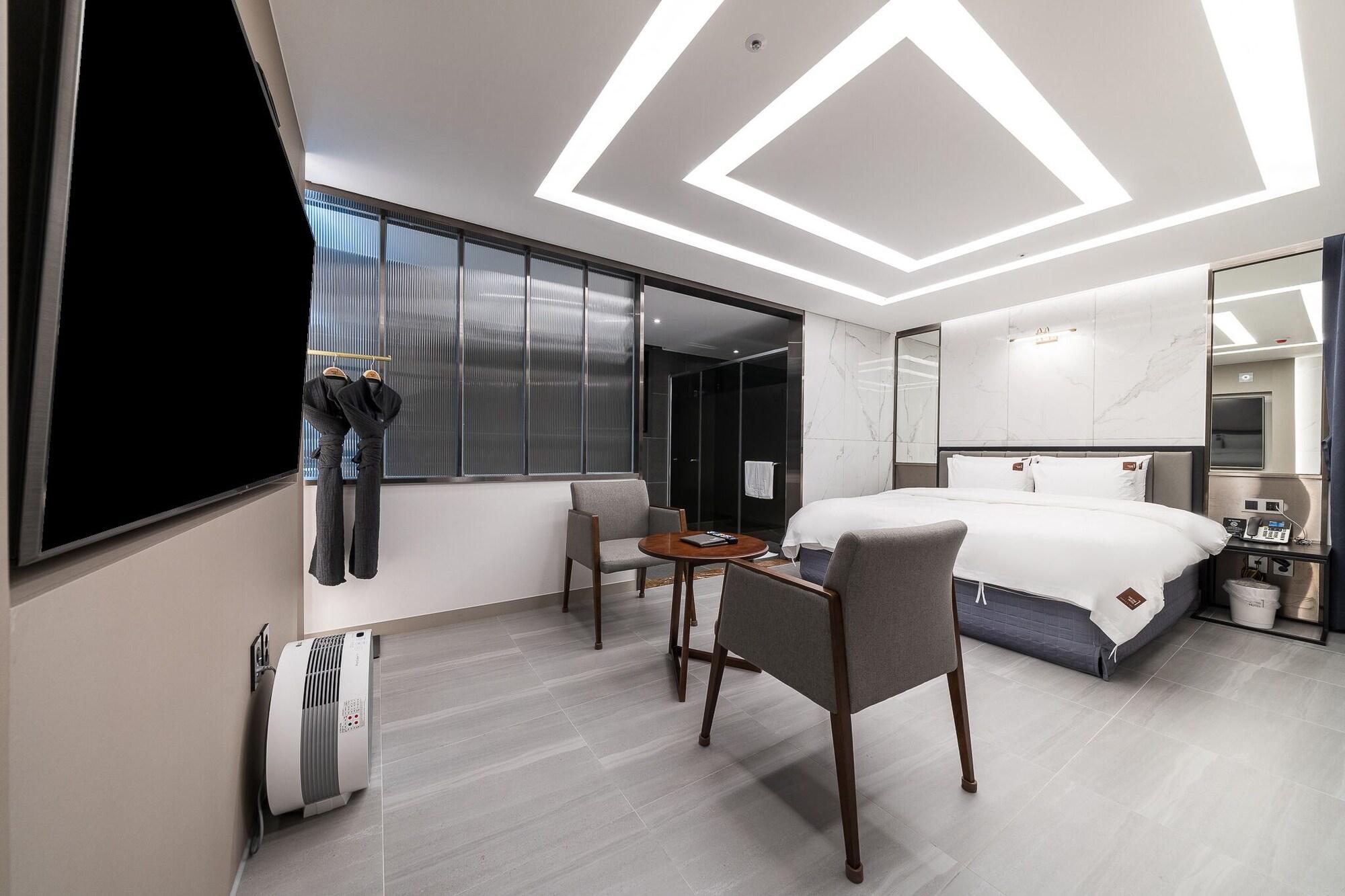 사천 Hotel 소풍, 사천 (2024-12-27~2024-12-28, 1박, 2인) 사천 Hotel 소풍, 대한민국