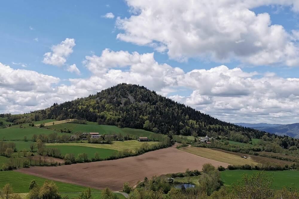 Gite Mézères, 5 bedrooms, 13 persons Auvergne - Retournac visuel 4/5 Gite Mézères, 5 bedrooms, 13 persons Auvergne - Retournac visuel 4/5