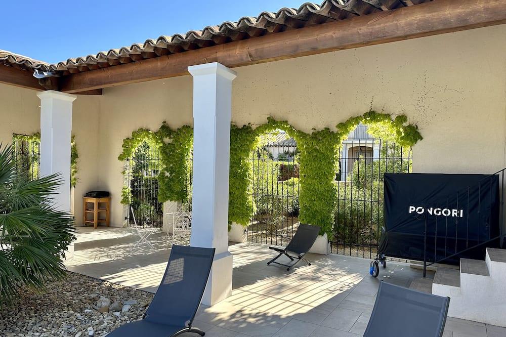 Beautiful luxury villa, air-conditioned and heated swimming pool Provence-Alpes-Côte d'Azur - Mallemort visuel 1/5 Beautiful luxury villa, air-conditioned and heated swimming pool Provence-Alpes-Côte d'Azur - Mallemort visuel 1/5