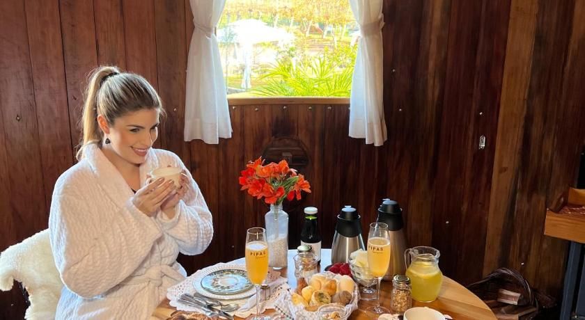 Pipas Terroir & Domos Perlage - Experiências Únicas no Vale dos Vinhedos