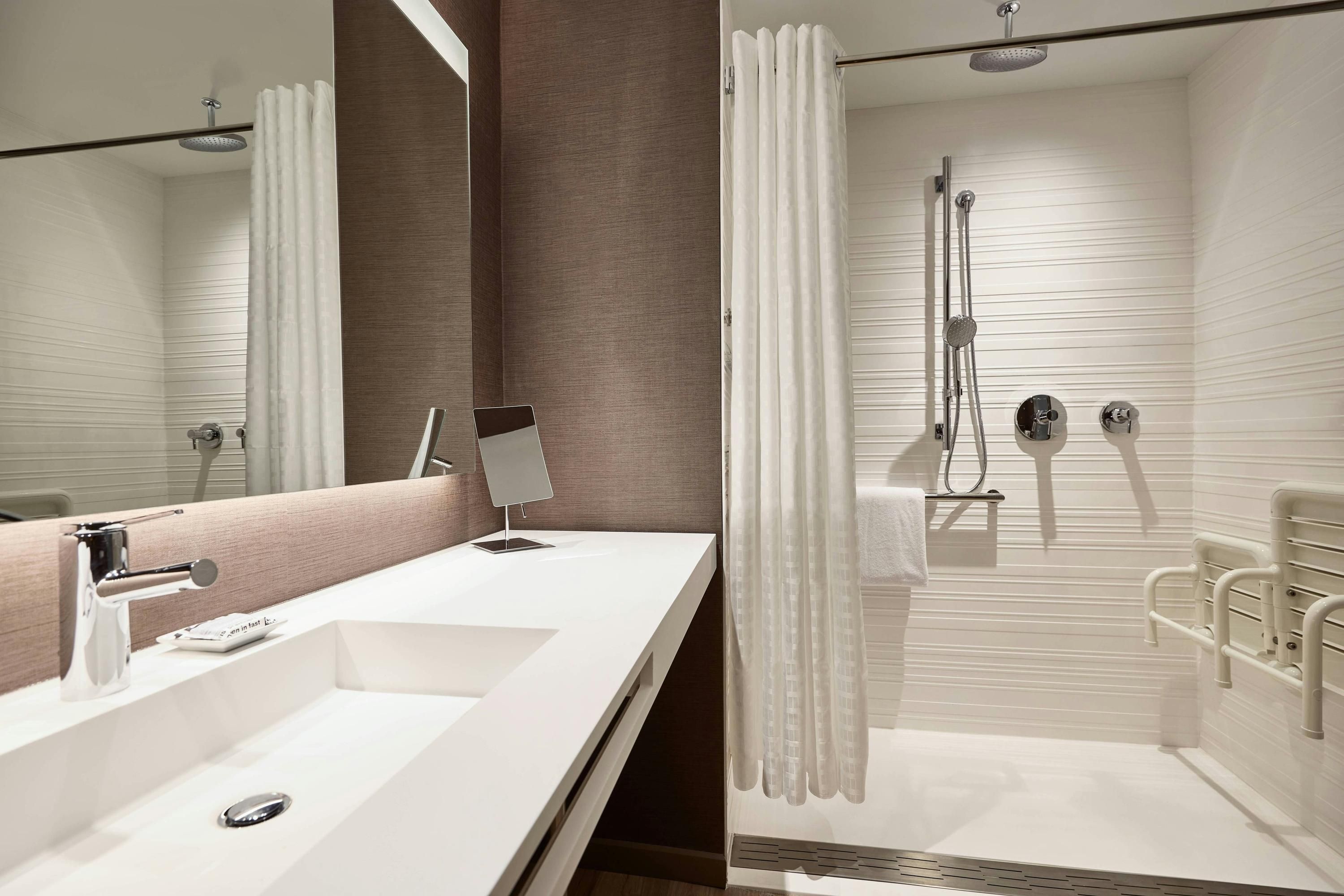 AC Hotel by Marriott Atlanta Perimeter