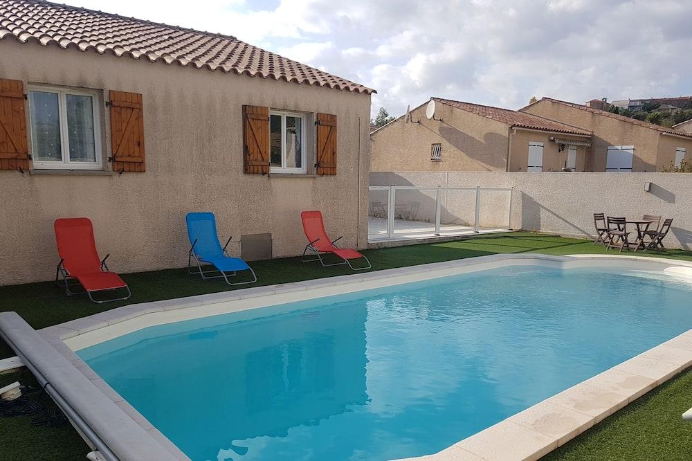 Villa rental in a peaceful village close to the sea Languedoc-Roussillon - Villeveyrac visuel 1/5 Villa rental in a peaceful village close to the sea Languedoc-Roussillon - Villeveyrac visuel 1/5