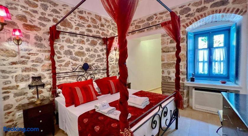 booking-684144-466166188-348649 PortaDelMare deluxe suites