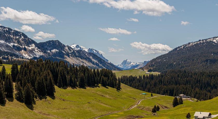 Auberge Des Glieres Plateau Des Glières Rhône-Alpes - Thorens-Glières visuel 4/5 Auberge Des Glieres Plateau Des Glières Rhône-Alpes - Thorens-Glières visuel 4/5