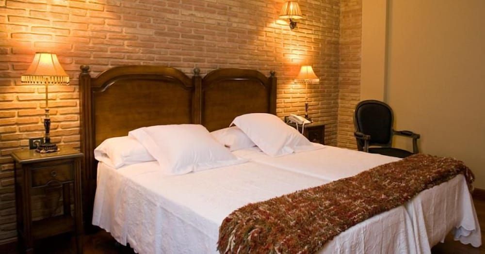 Posada Los Condestables Hotel & Spa