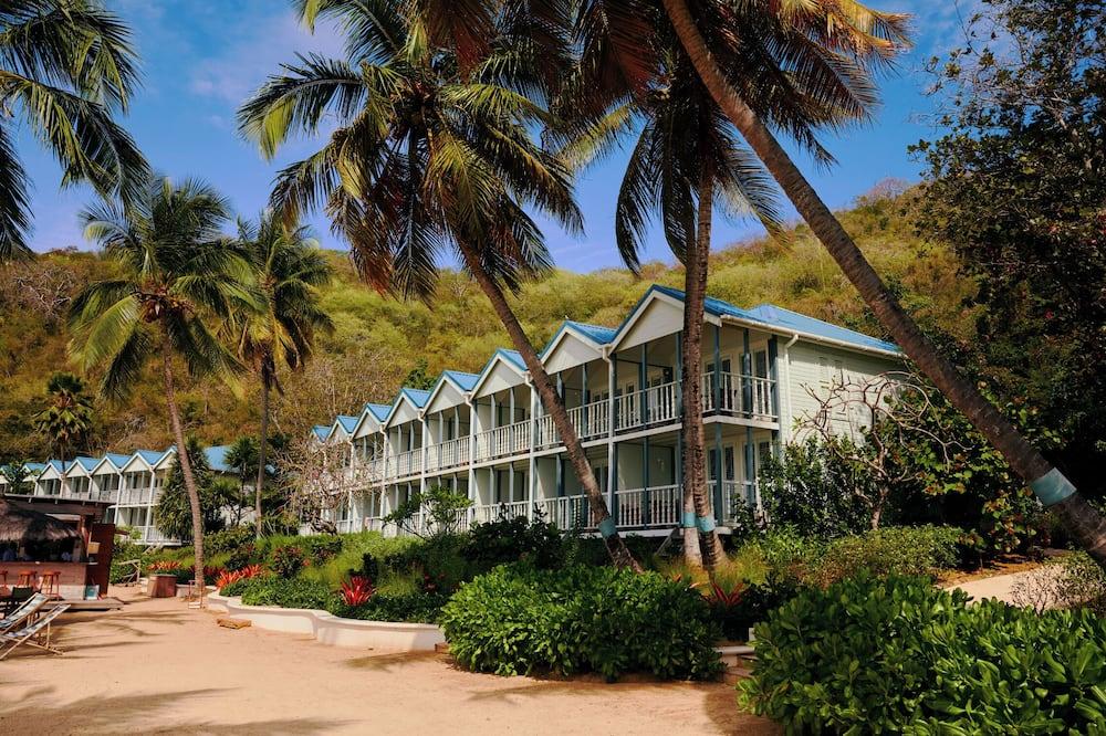 expedia_group-9471782-232180541-215400 Soho Beach House Canouan