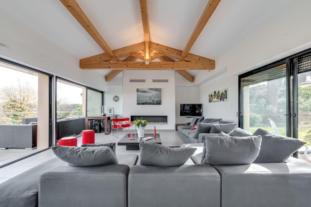 Villa Gaia Provence-Alpes-Côte d'Azur - Saint-Tropez visuel 3/5 Villa Gaia Provence-Alpes-Côte d'Azur - Saint-Tropez visuel 3/5