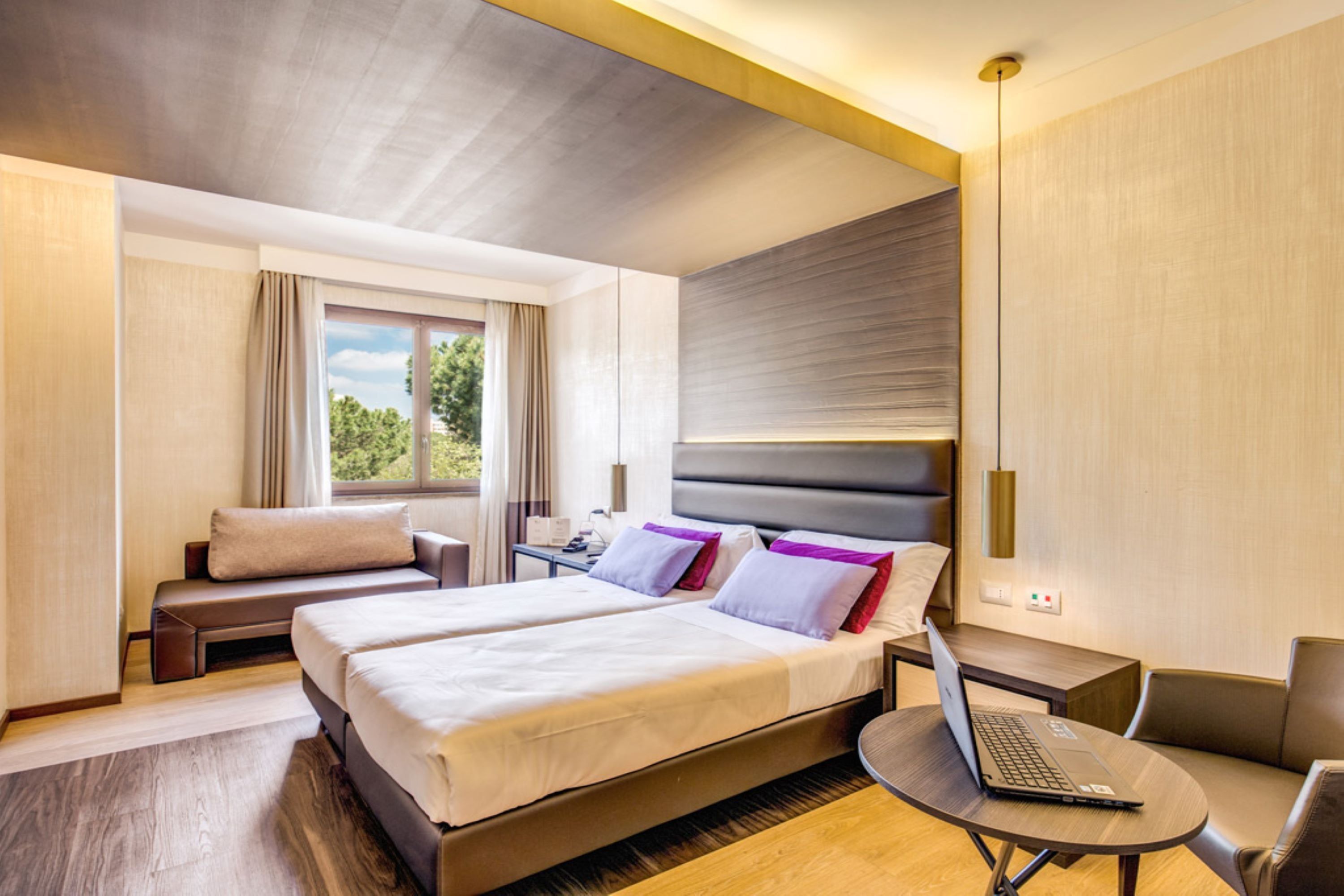 Hotels in EUR, Rome from $53/night - KAYAK, image size:3000x2000