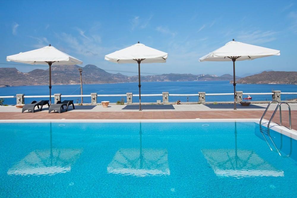 expediav2-708892-c8f4c5-185653 Miland Suites
