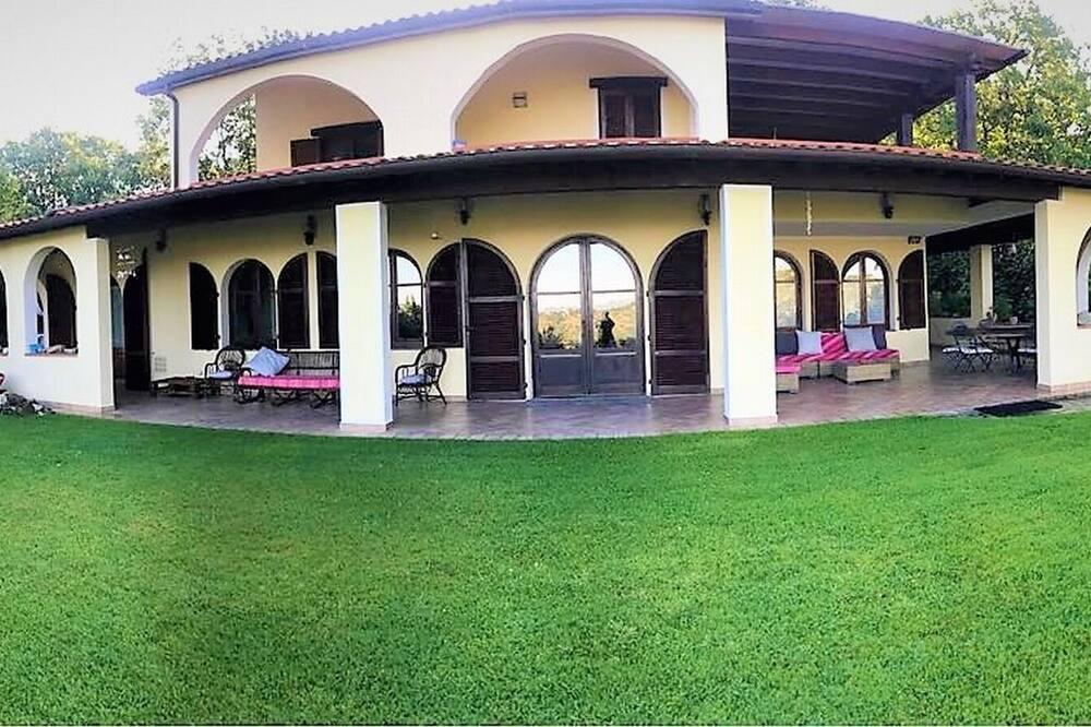 Panoramic villa with pool and garden Toscane - Scarlino visuel 2/5 Panoramic villa with pool and garden Toscane - Scarlino visuel 2/5