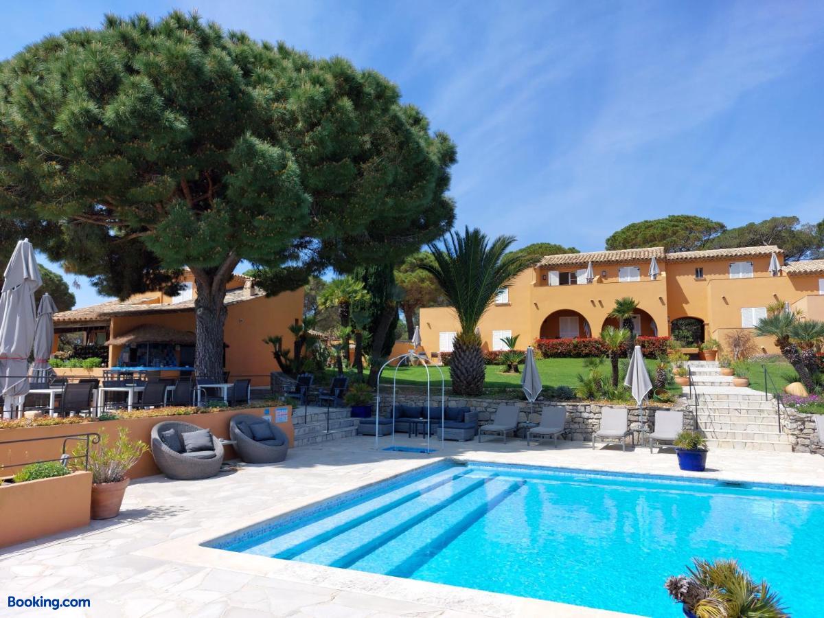booking-2146285-357073678-154806 Hotel les Bouis