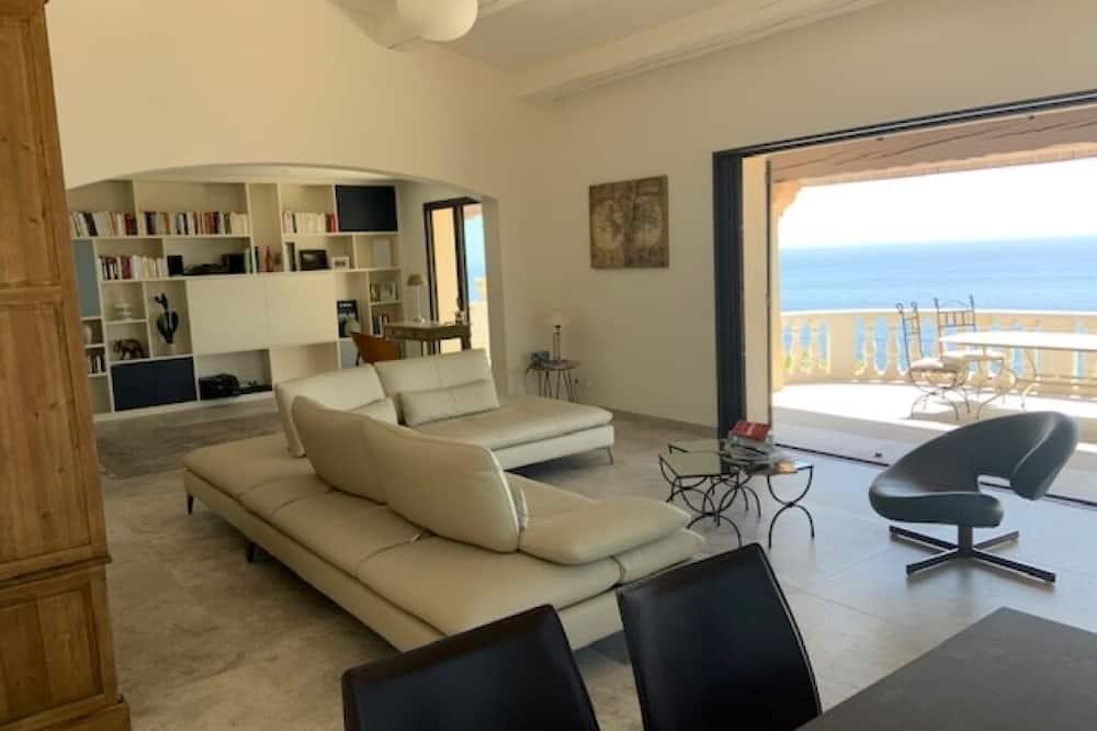 Exceptional Sea View Villa Saint Raphael 15 'walking From The Beach Provence-Alpes-Côte d'Azur - Saint-Raphaël visuel 1/5 Exceptional Sea View Villa Saint Raphael 15 'walking From The Beach Provence-Alpes-Côte d'Azur - Saint-Raphaël visuel 1/5