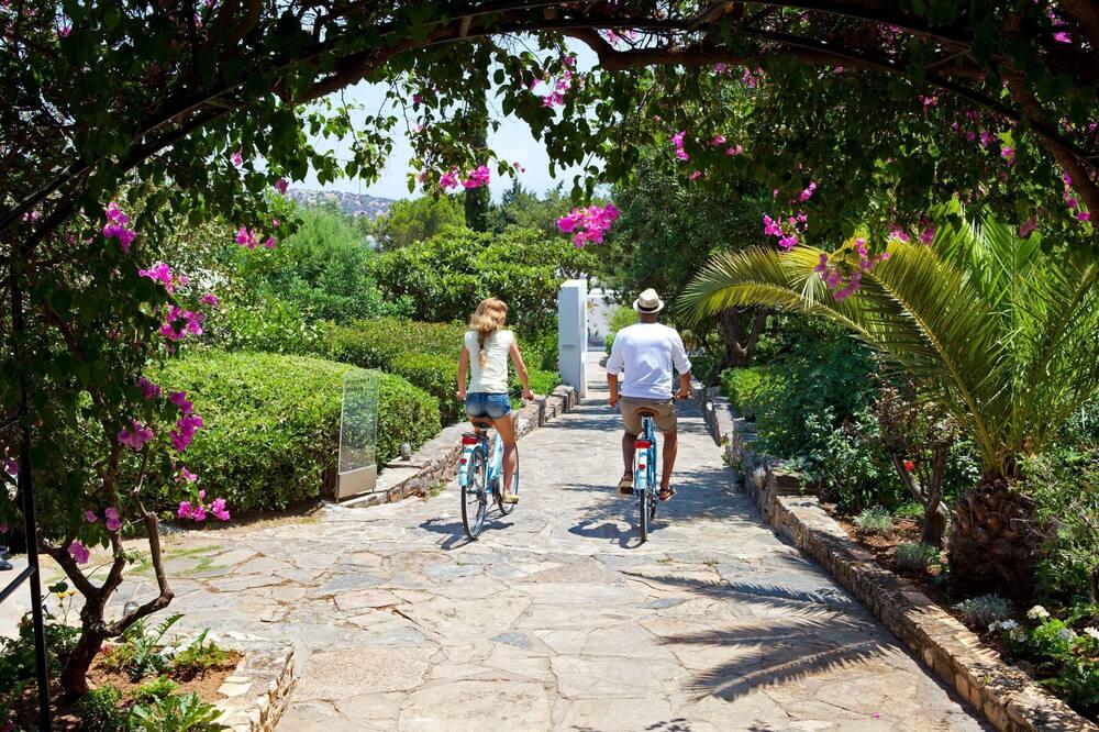 Minos Beach art hotel