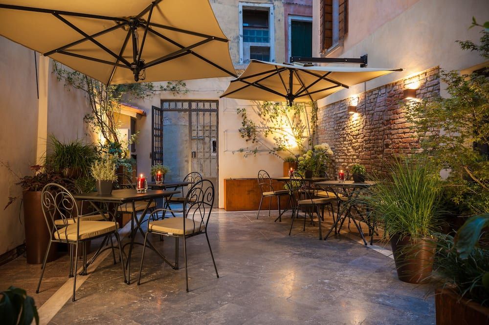 Liassidi Wellness Suites