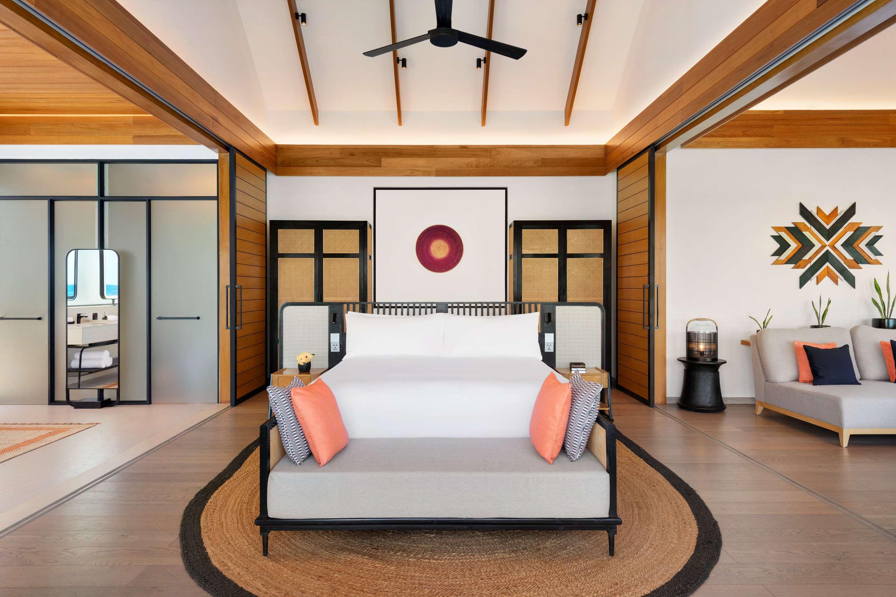 ice-1070466236-99715487-786556 Hilton Maldives Amingiri Resort & Spa