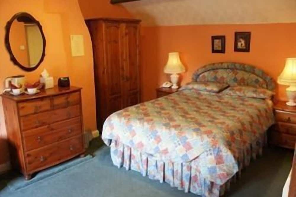 The Blacksmiths Arms