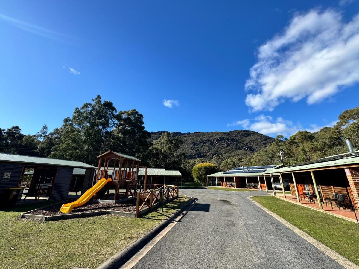 Halls Gap Log Cabins