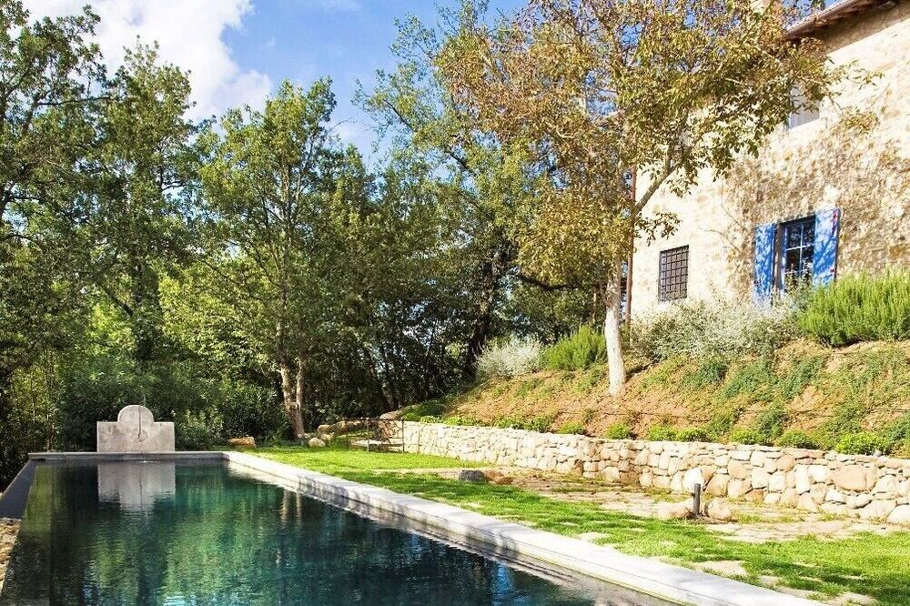 Villa Passignano: A stylish bedrooms 6 September in the heart of Tuscany Toscane - Tavarnelle Val di Pesa visuel 2/5 Villa Passignano: A stylish bedrooms 6 September in the heart of Tuscany Toscane - Tavarnelle Val di Pesa visuel 2/5