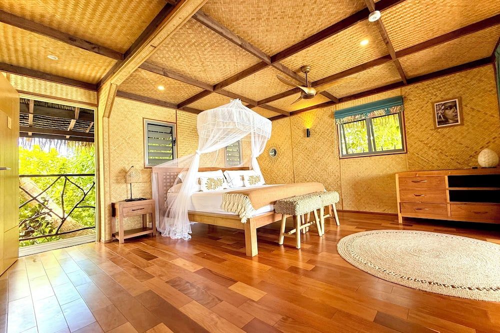 EDEN Private Island TAHAA