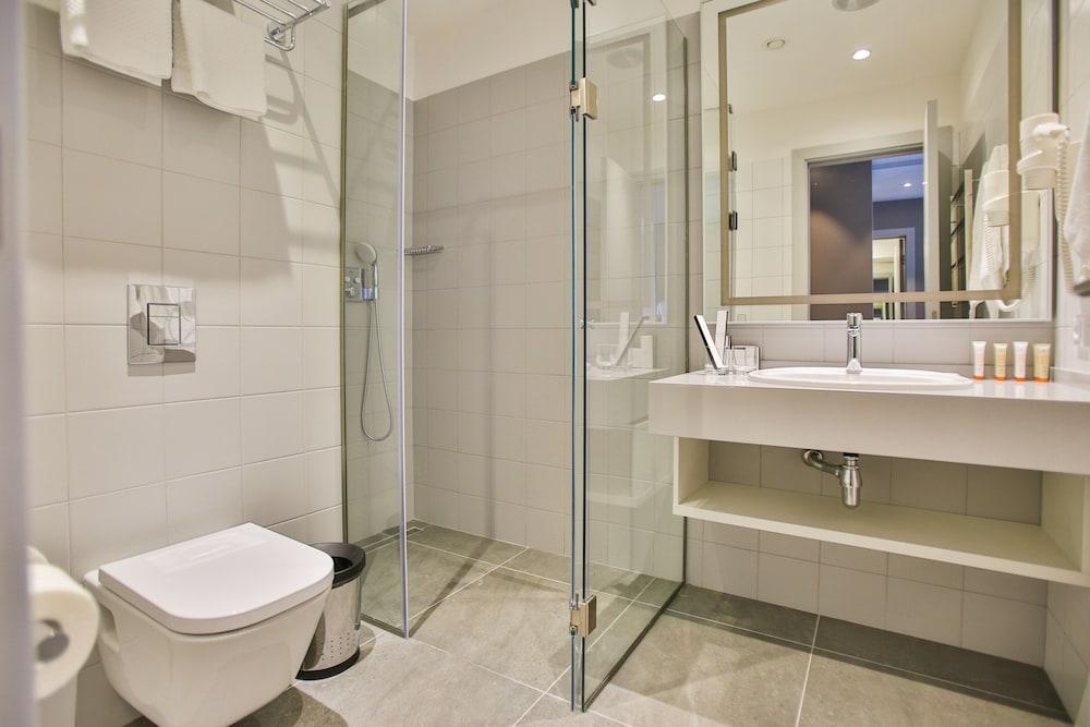 sembo-2066716-f965b3-035350 Sport Inn Hotel