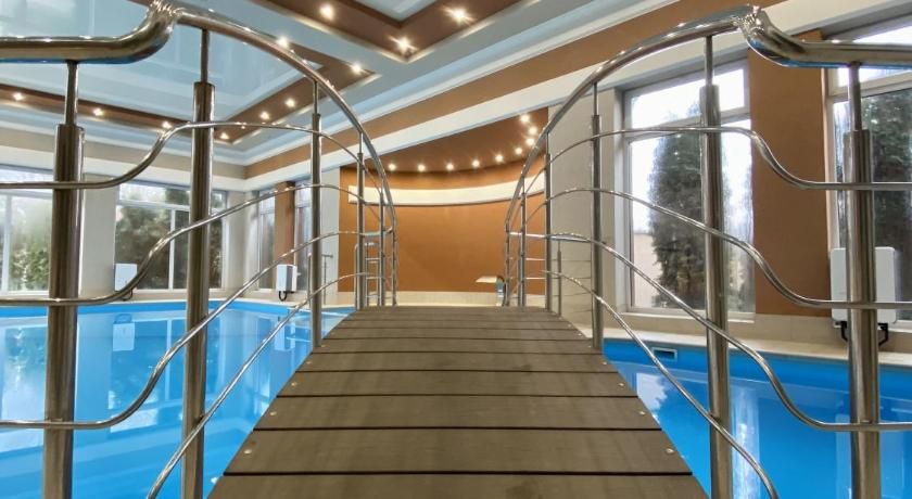 Sting Hotel & Event Palace