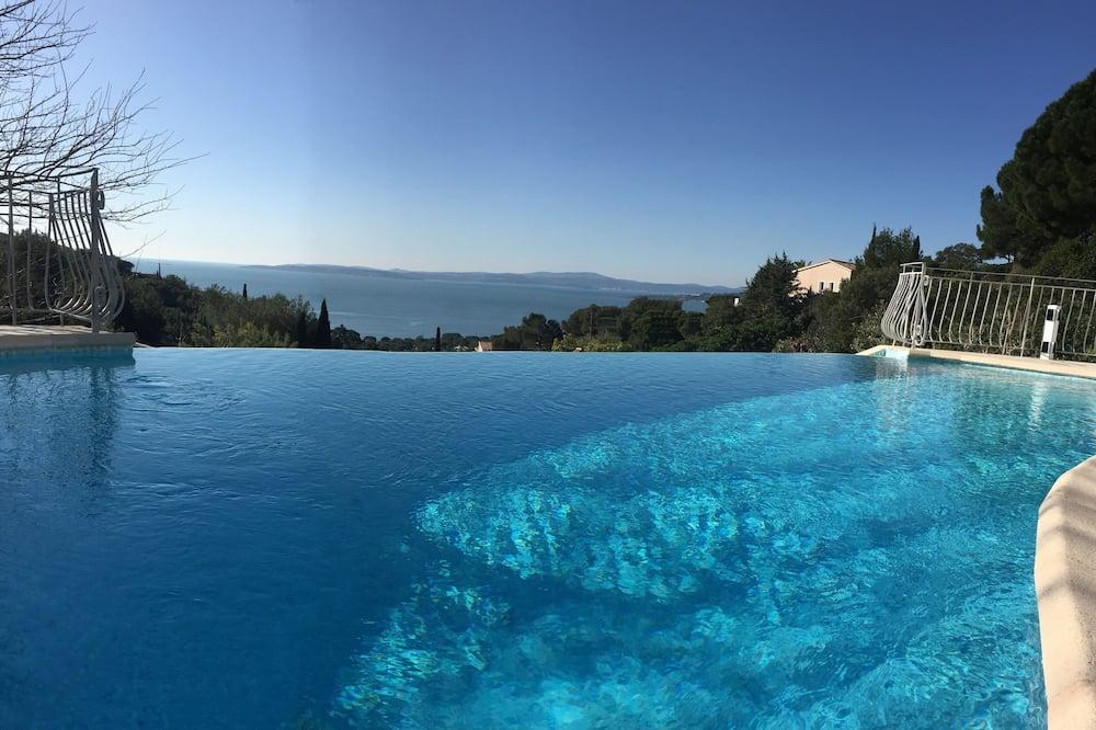 Beautiful villa overlooking the bay of St Tropez 4 bedrooms and 1 studio - Provence-Alpes-Côte d'Azur - Argens visuel 4/5