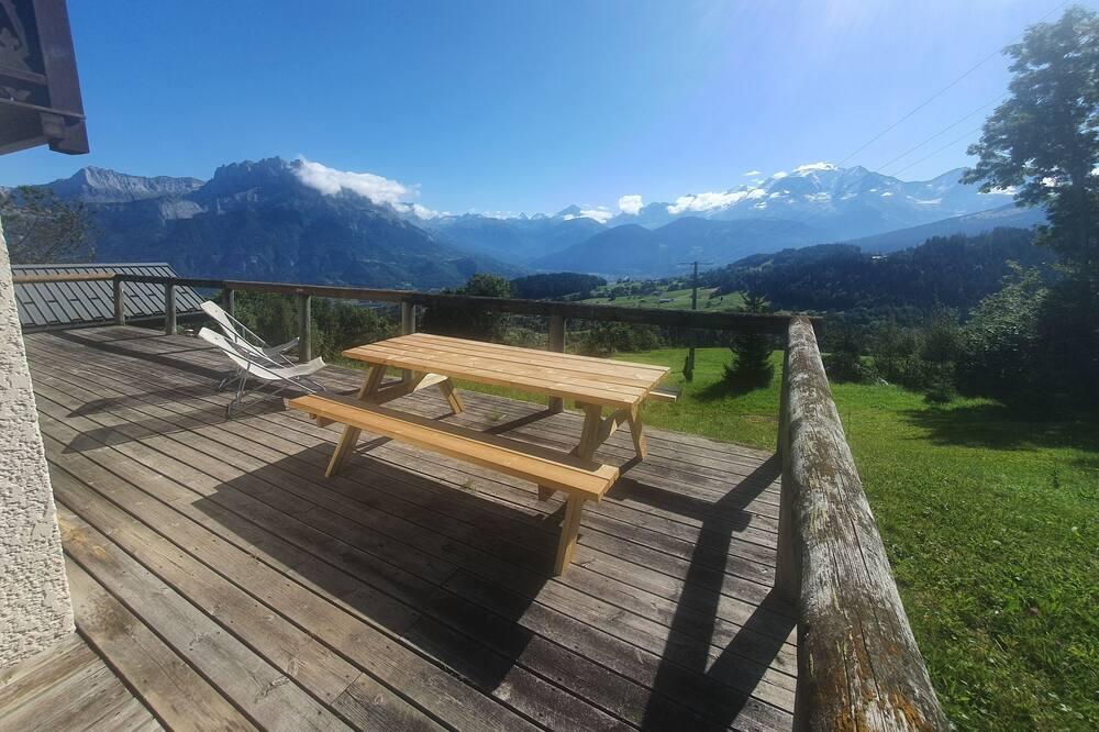 Chalet Familial Face au Mont Blanc Rhône-Alpes - Cordon visuel 2/5 Chalet Familial Face au Mont Blanc Rhône-Alpes - Cordon visuel 2/5