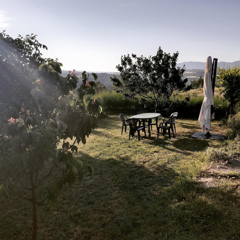 Rural house (full rental) La Bodega de Puy for 8 people Aragon - Grijs visuel 4/5 Rural house (full rental) La Bodega de Puy for 8 people Aragon - Grijs visuel 4/5