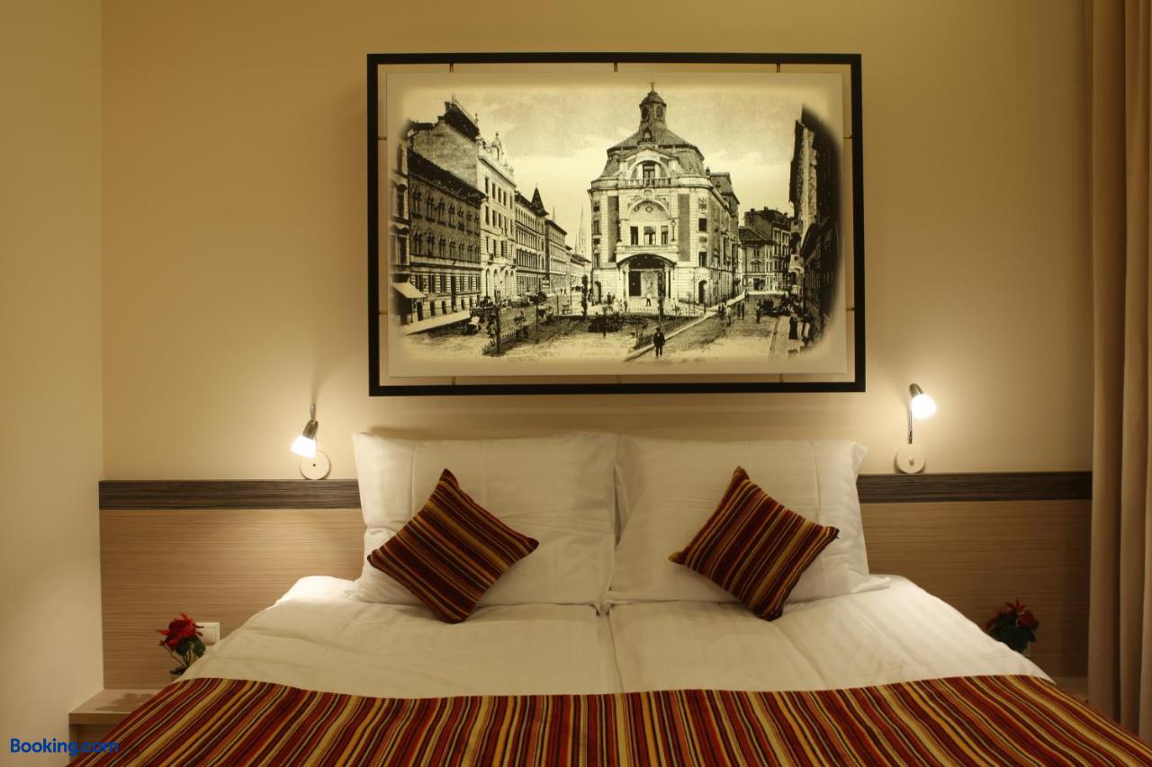 booking-2954198-117585055-233701 Lion Prémium Hotel